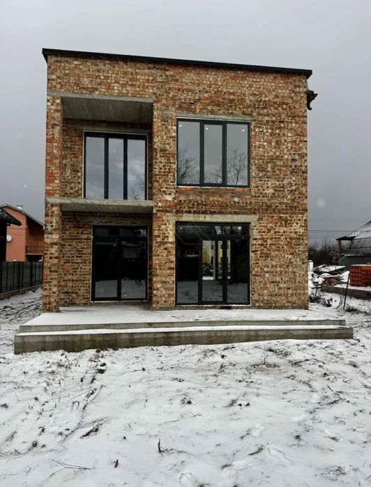 Продається стильний сучасний будинок в 10 хв від озера/150 м2, 6 соток