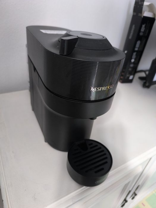 Máquina de Café Nespresso Vertuo Pop
Máquina de Café Nespresso Vertuo Pop