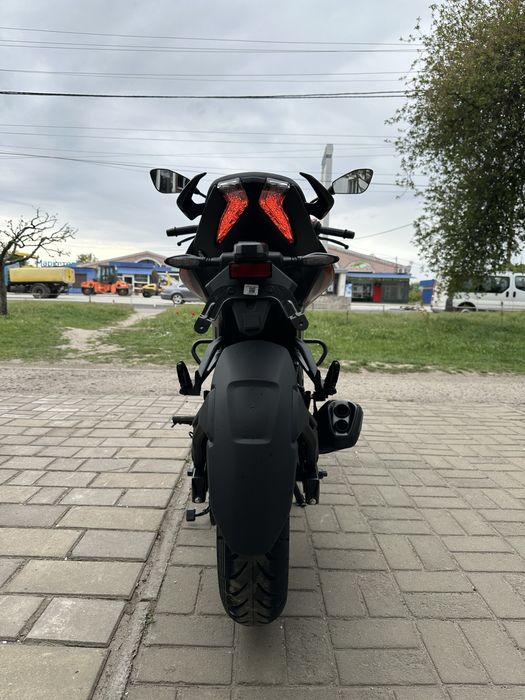 Bajaj pulsar N250 2025 рік інжектор