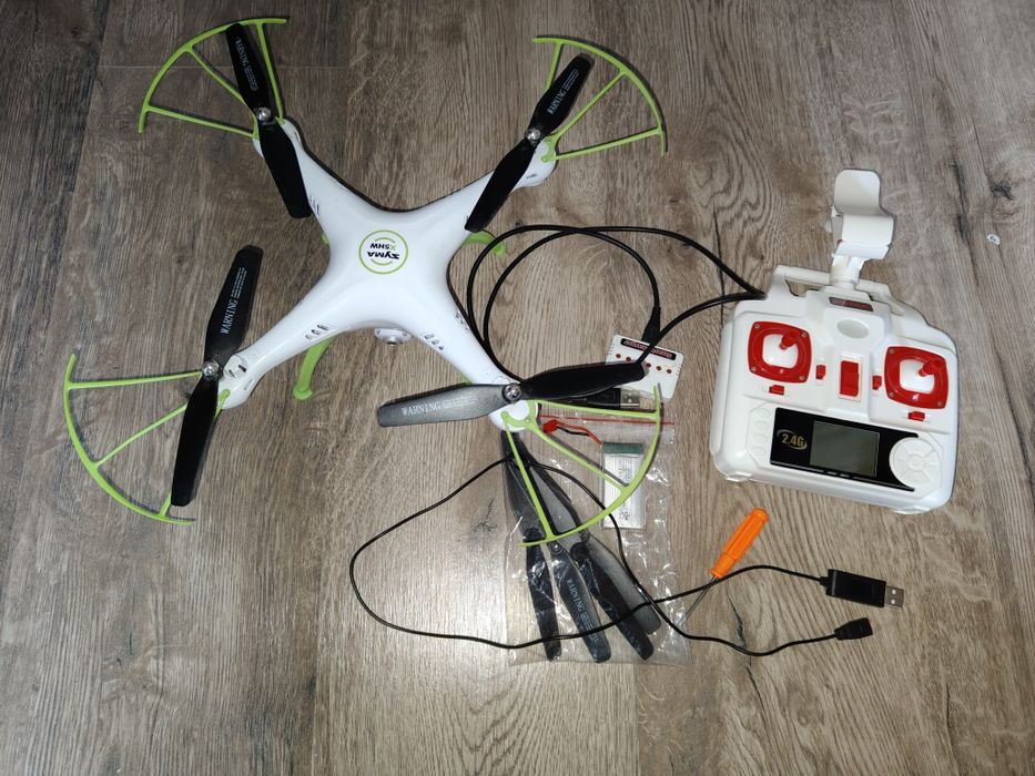 Dron Syma X5HW z kamerą