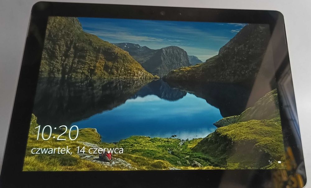 Tablet Microsoft Surface Go 1824 10" 4 GB / 64 GB srebrny bez zasilacza [TAB102]