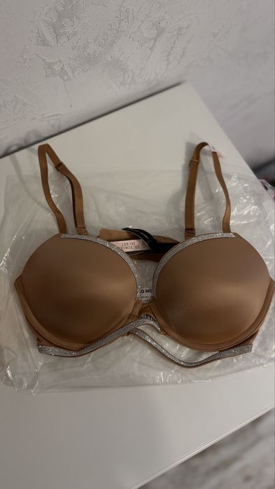 Бюстгальтер  Victoria's Secret