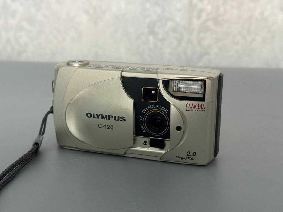 Stary Aparat Olympus C-120 + karta 8Mb Retro