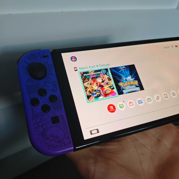 Nintendo Switch OLED Edycja Splatoon 3 + Etui + Gratisy