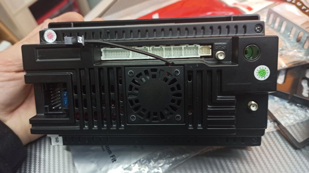 Продам.Обменяю.Процессорную 2-DIN Магнитолу DECKER DV-771 DSP.