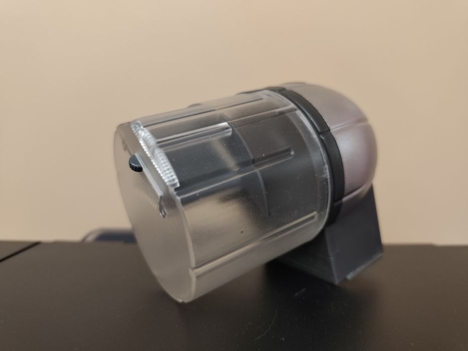 Karmnik automatyczny do akwarium DoPhin AF007