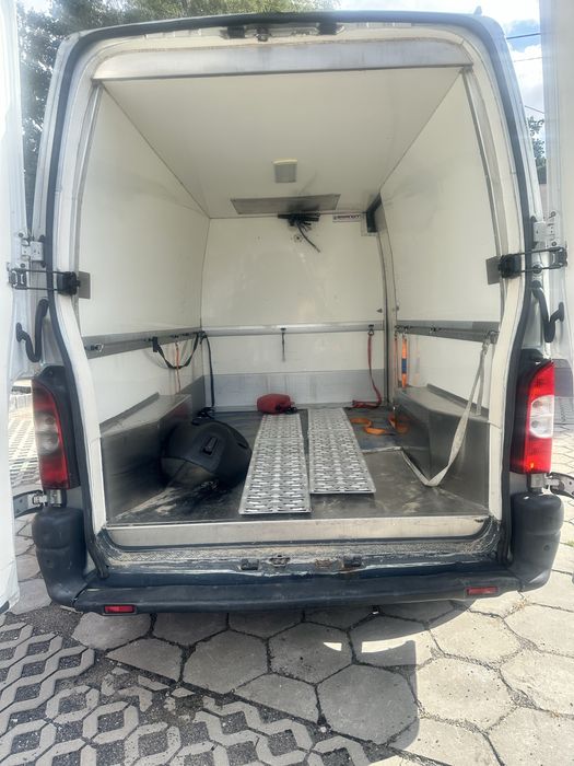 Renault master chlodnia izoterma nissan interstar 2.5 dci