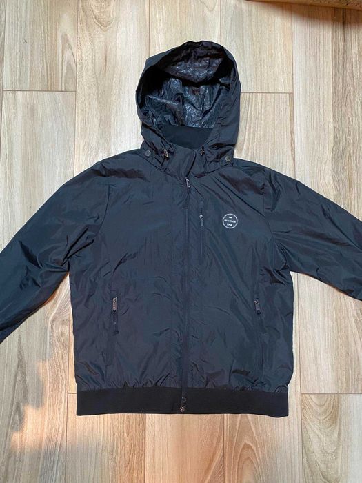 Męska czarna kurtka wiatrowa felix buhler