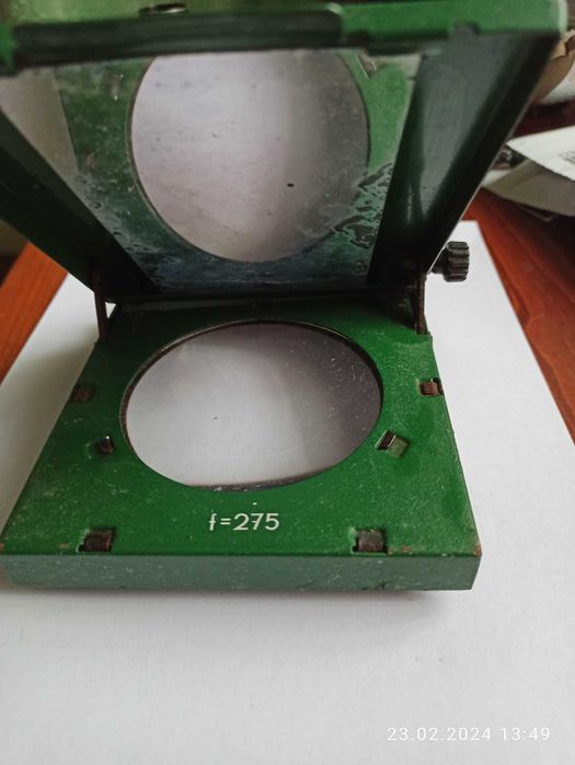 Кінопроекційні об'єктиви та лінзи