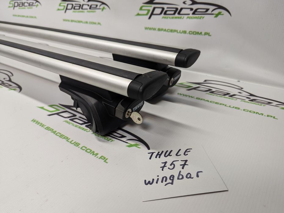 Bagażnik dachowy Thule: belki 960 + Stopy 757
