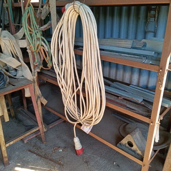Przedłużacz  elektryczny