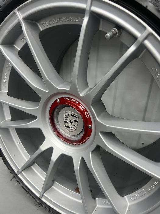 Alufelgi KOMPLET Oz Racing 19 cali Central Lock Porsche 911 GT3 GT4