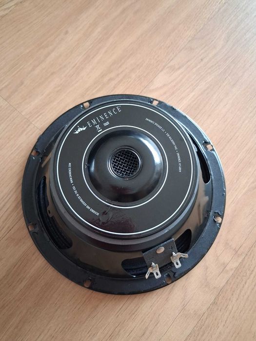 Coluna Eminence Alpha-8A - 8 Ohm