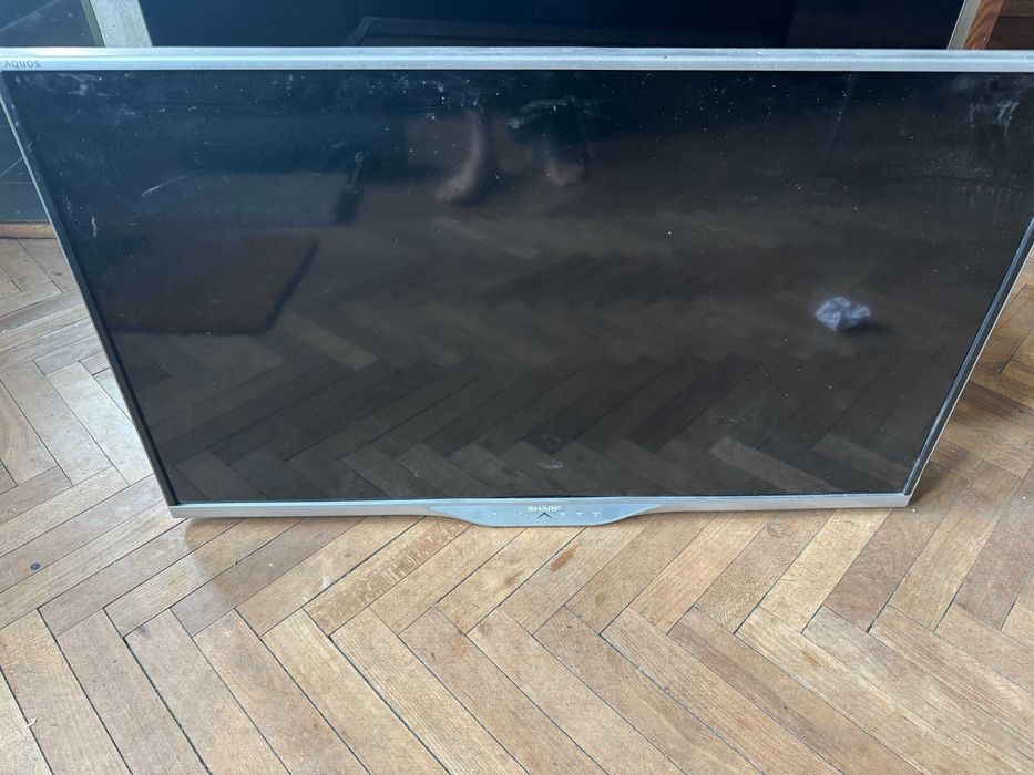 Tv 39″ LC-39LE752V. Sharp