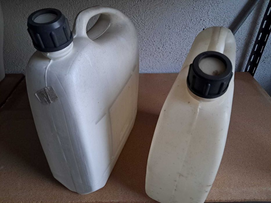 2 Bidons de 10 Lts