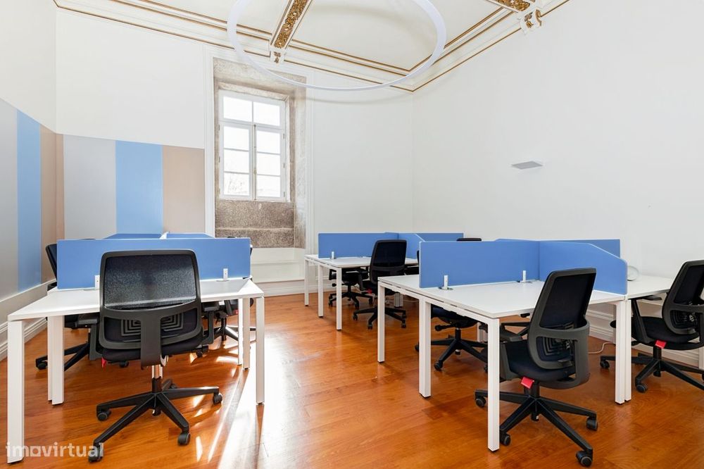 Espaço de coworking para arrendar na Regus Porto S. Bento
