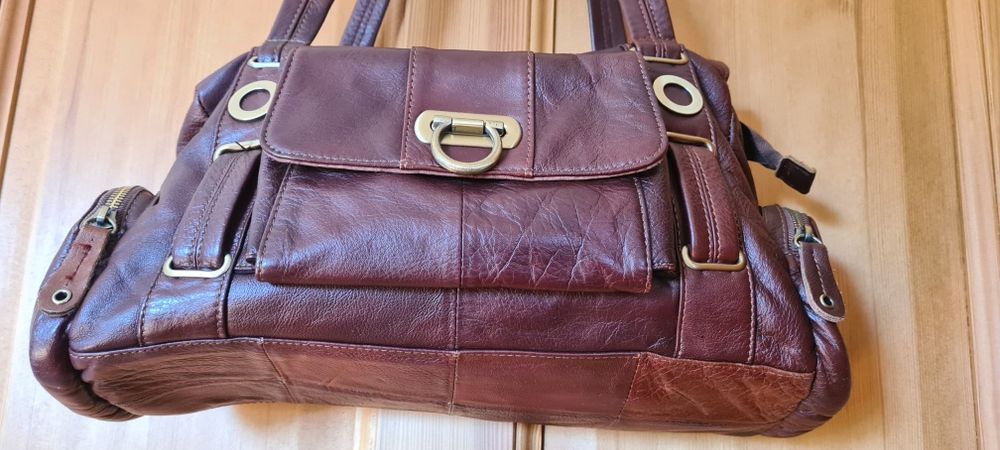 Torebka damska z naturalnej skóry firmy Samsara.