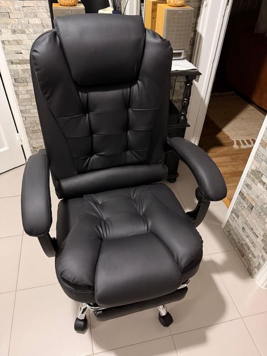 Vendo cadeira escritório nova