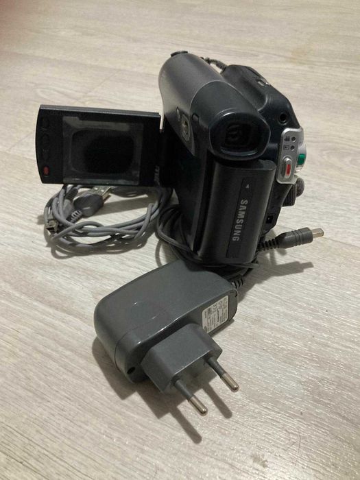 Samsung Digital Video Camera -64739974115329122