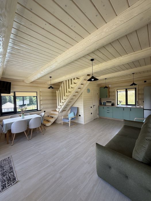 Відпочинок в Карпатах з теплим басейном та гарячим чаном.