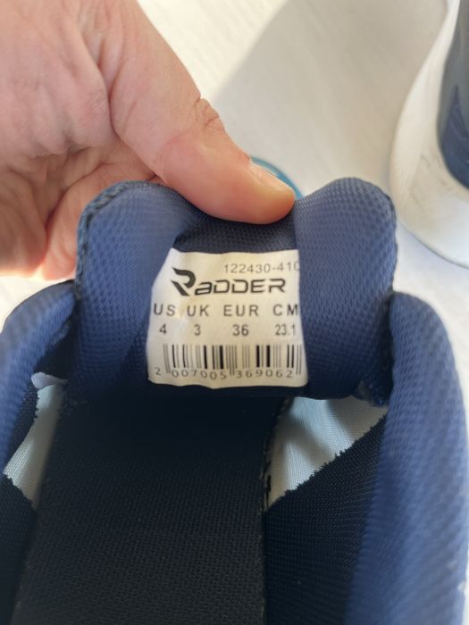 Продам кросівки,дитячі.