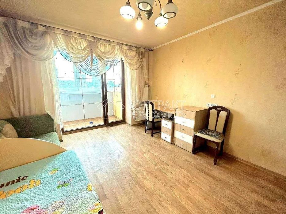 Продаж 3к кв біля метро Перемога,Олексіївка