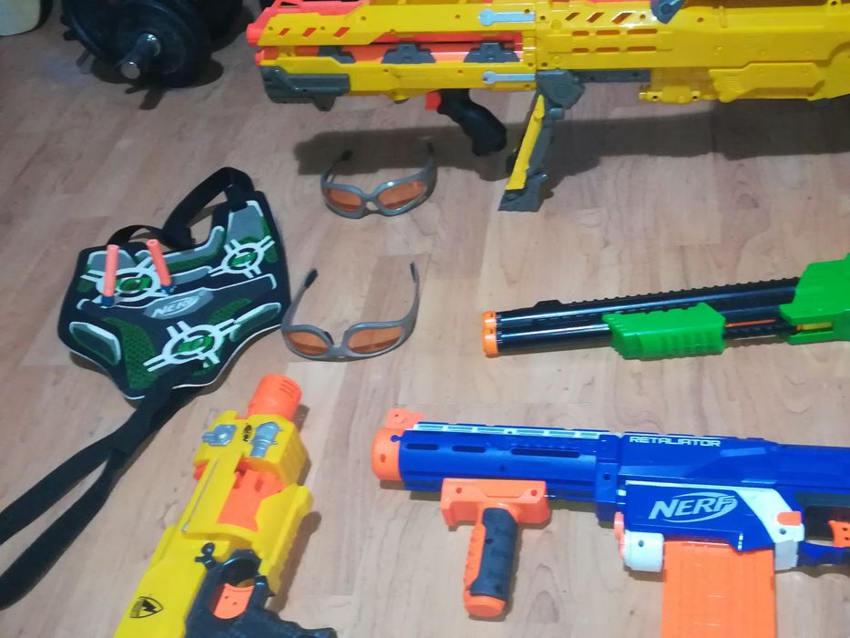 Vendo armas de brincar Nerf