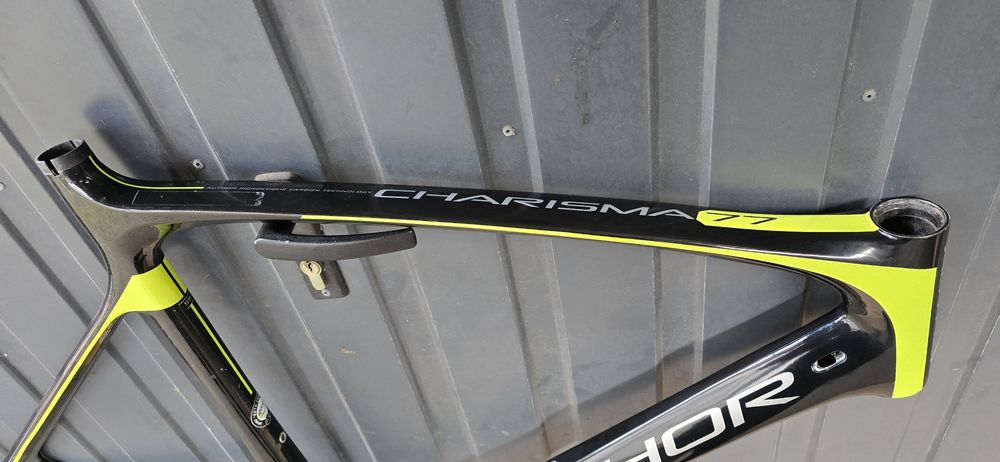 Author Carisma 77 rama carbon roz 58