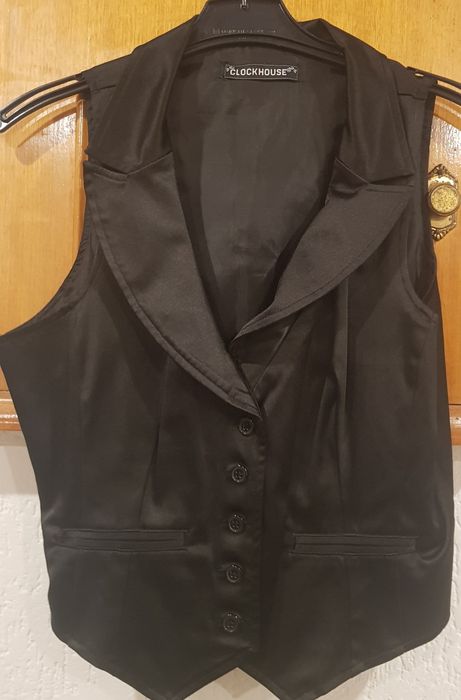 Colete Clockhouse Novo Tamanho M/L - 15€