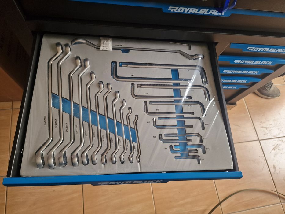 Carrinhos de ferramentas 13 gavetas