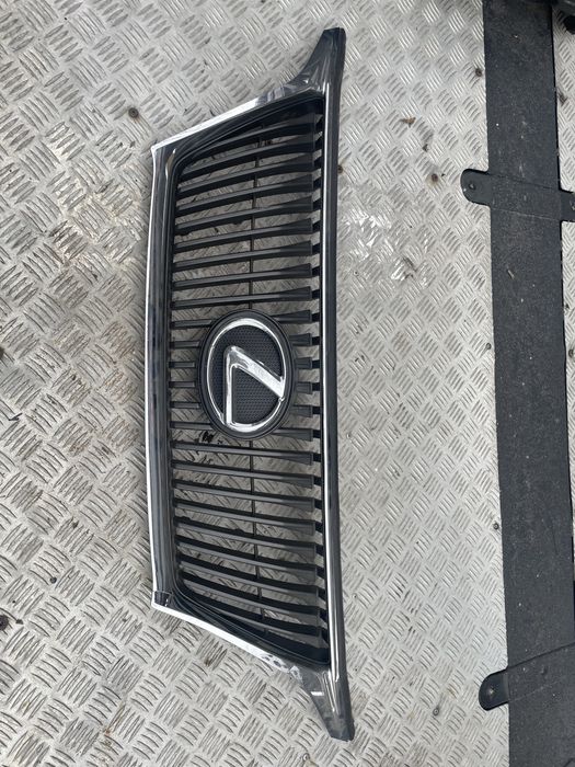 Решетка радиатора Lexus RX350 10-12 дорест, 53101-0E041 ТС
