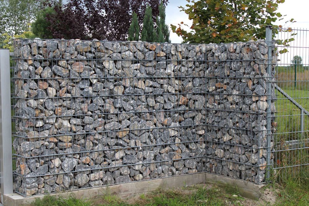 Kamień gabionowy granatowy, ciemny kamień do gabionu, bryłki