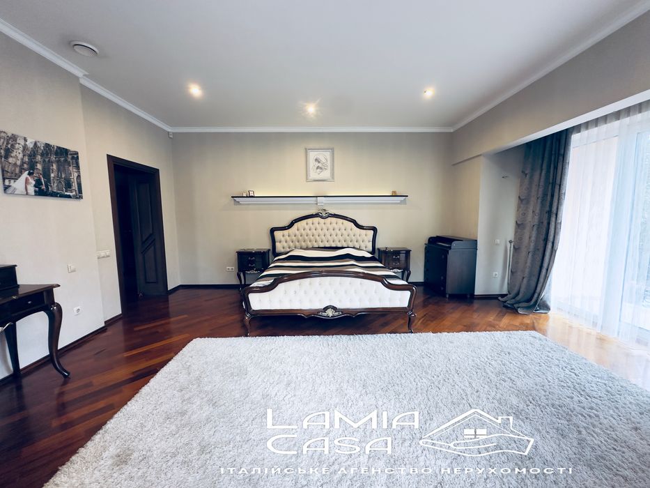 VIP будинок біля парку , в топовій локаціі