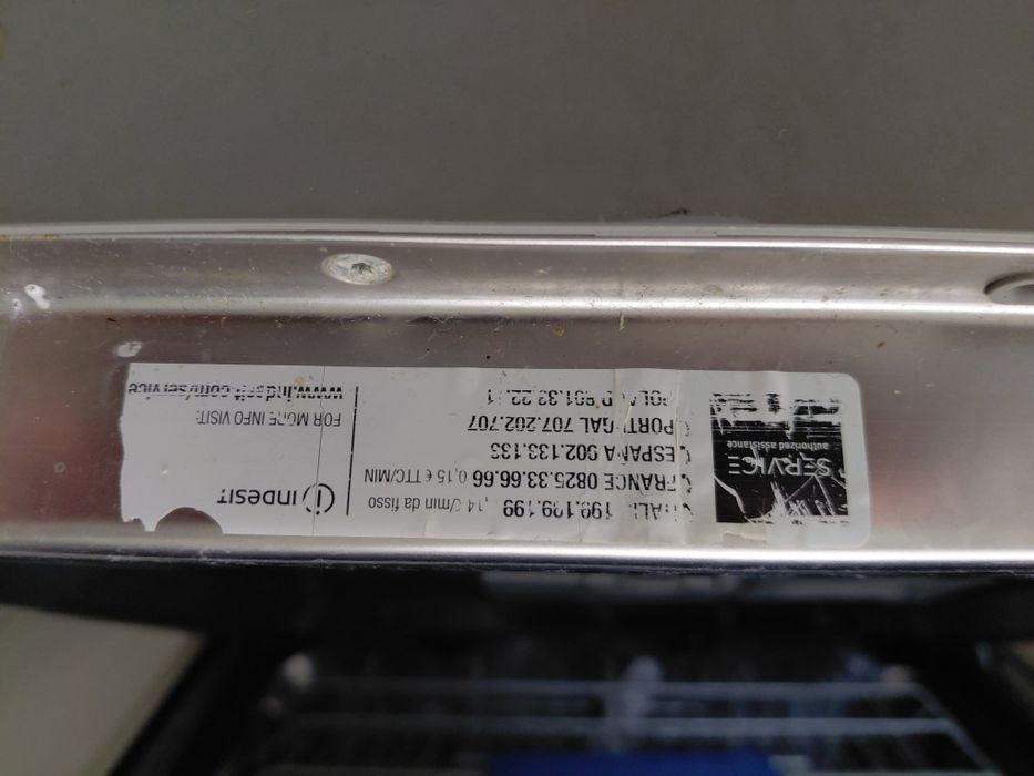 Máquina lavar louça indesit