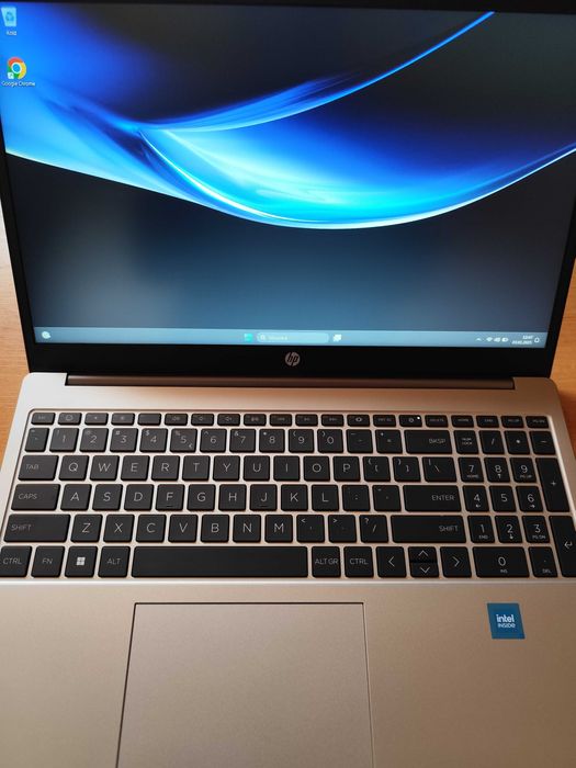 Nowy Laptop HP 250 G10