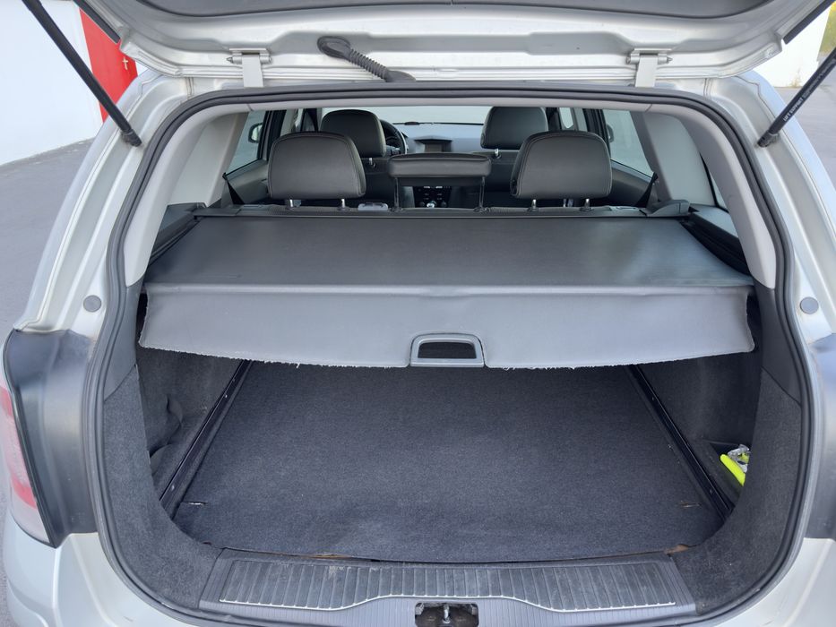 Opel Astra Caravan — fotografia 12