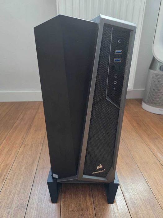 PC i7-7700K + GTX 1070 8GB + 32GB RAM + SSD 1TB / Windows 10