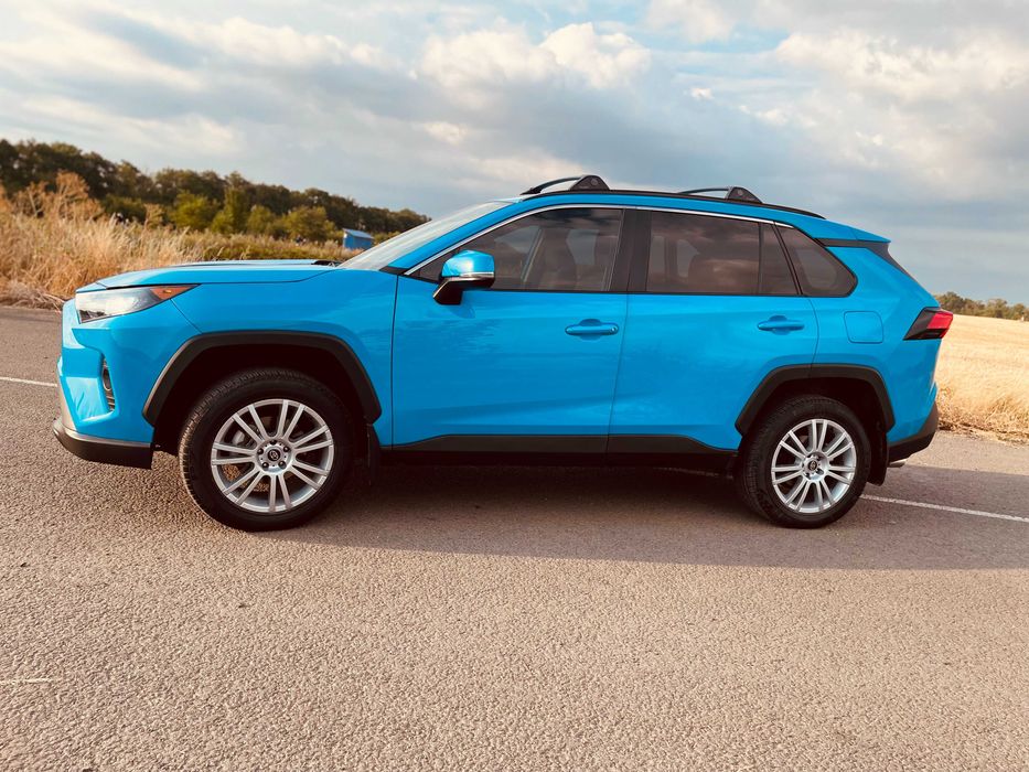 TOYOTA RAV4 2021 р.в.