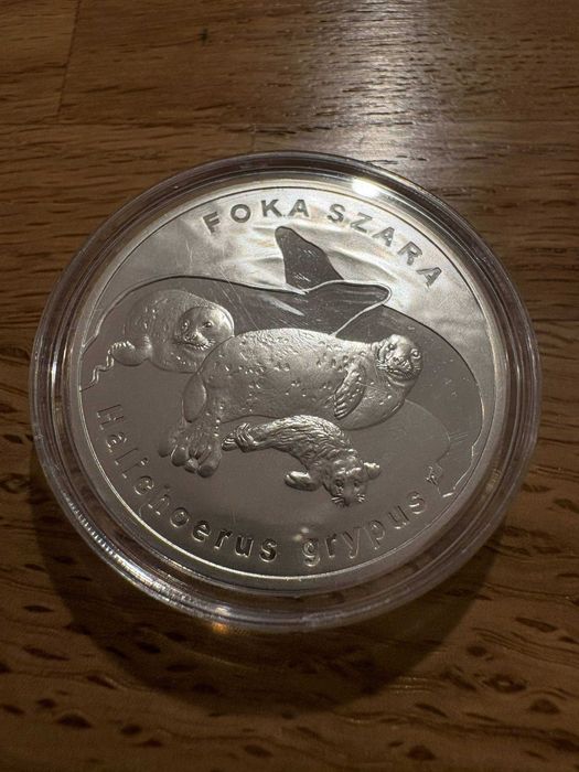 Sprzedam monetę z serii zwierzęta świata: Foka szara