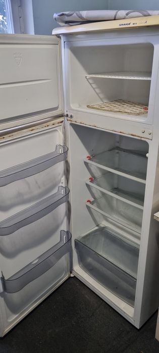 Холодильник безкоштовно.
