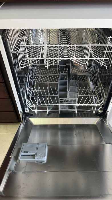 PARA PEÇAS Máquina lava loiça Kunft