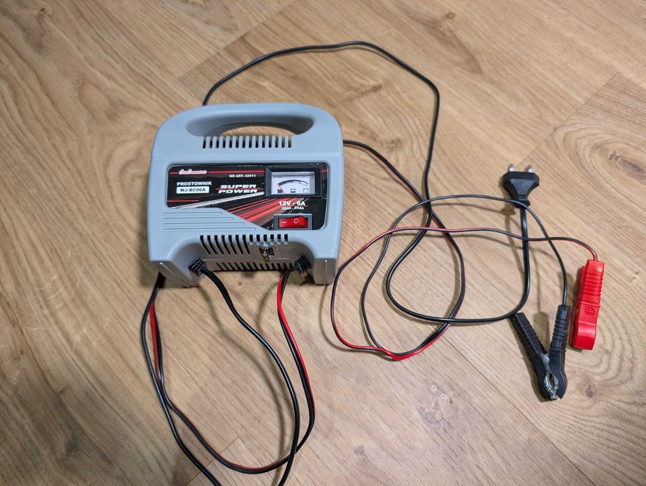 Prostownik 12V 4A (6A RMS) 20-80Ah DOSTAWA GRATIS