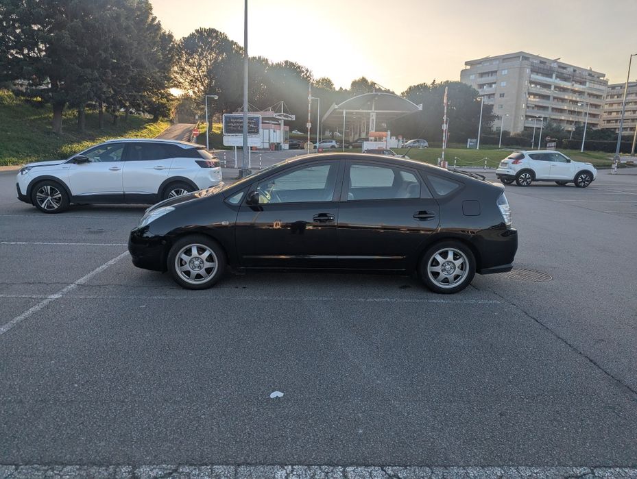 Vendo Toyota prius 2
