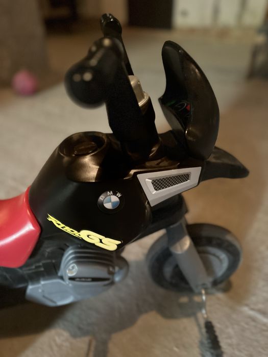 Трехколесный мотоцикл