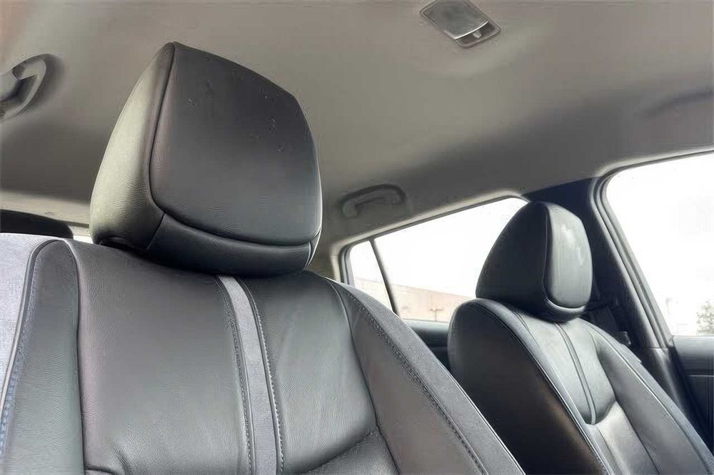 Nissan LEAF SL      2018