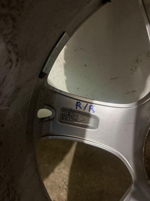 Диски Mercedes-Benz Оригінал R19 255/40 R19 Зима Winter Yokohama ‼️ ‼️