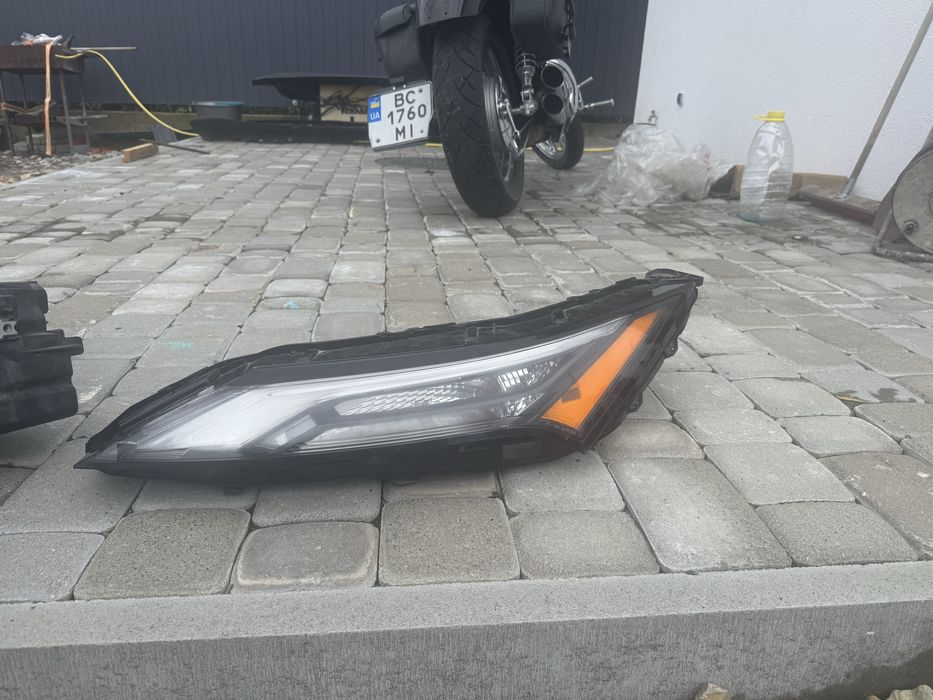 Фара Nissan Rogue 2021