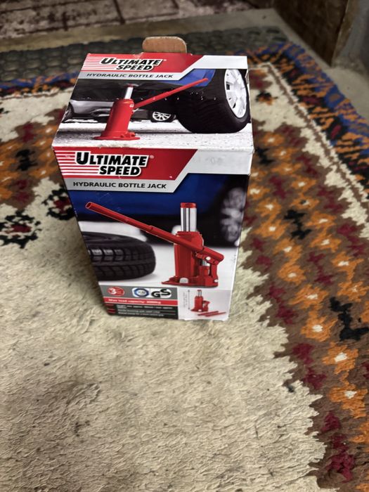 Продам гідравлічний домкрат Ultimate speed