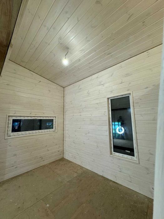 Продам модульний будинок 33 м2 з ділянкою 5,5 соток та світлом 5 кВт!