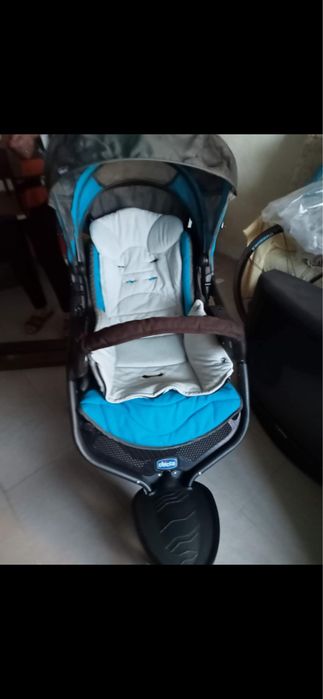 Carrinho trio chicco